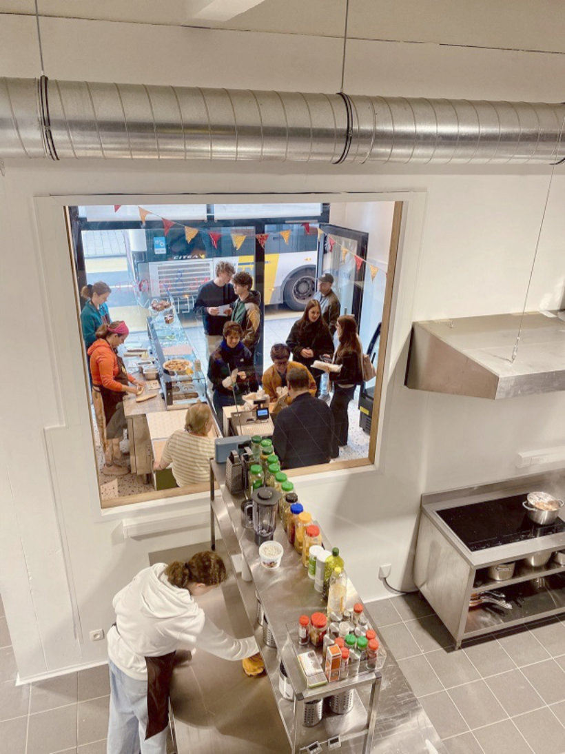 afbeelding Den Travak